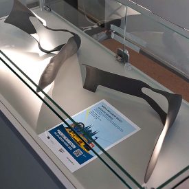 Le ortesi generative in Windform GT in mostra alla WORTH Partnership Project Exhibition, Milano, 8 - 13 aprile 2025. Courtesy di MHOX